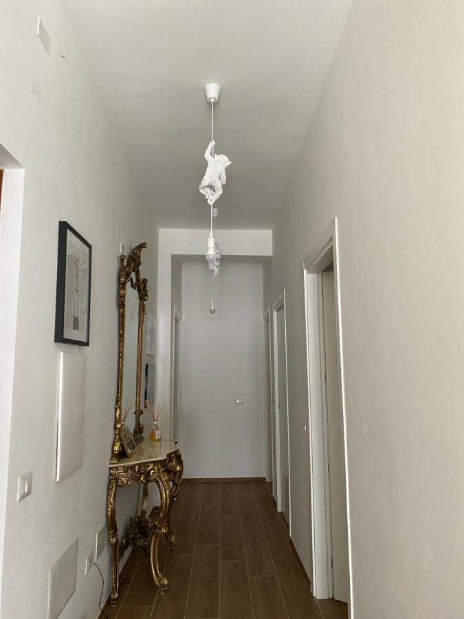 Ludo'S Rooms กาญารี ภายนอก รูปภาพ